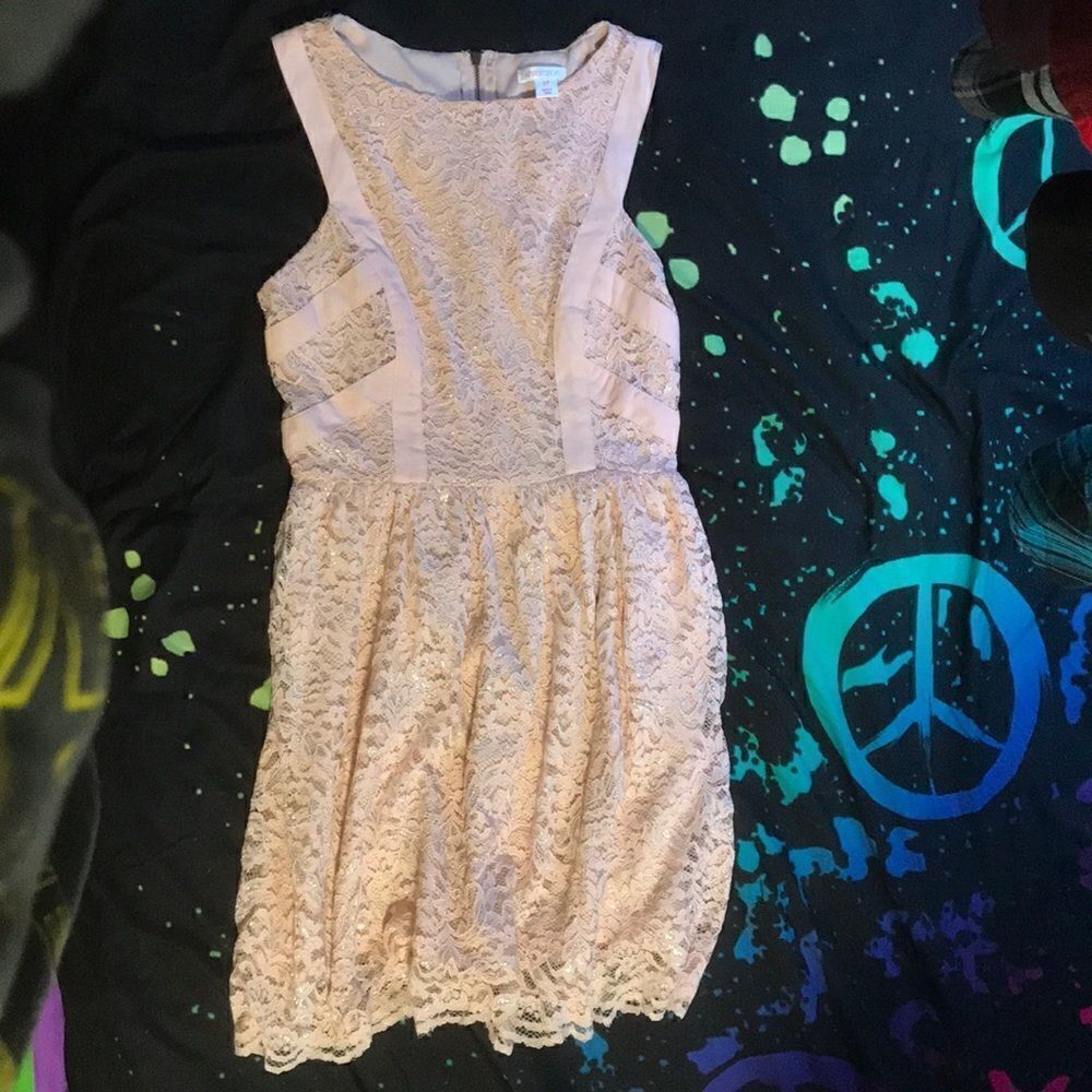 🔹Nude Lace Dress Junior’s Small